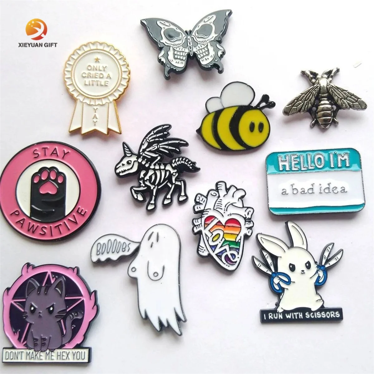 Badge factory custom design style shiny fashion brooch metal soft hard enamel badge lapel pin