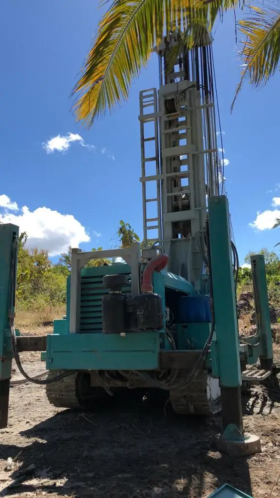 200m Well Drilling Rig Crawler Drilling Machine For Water Well Drill Rig With Air Compressor