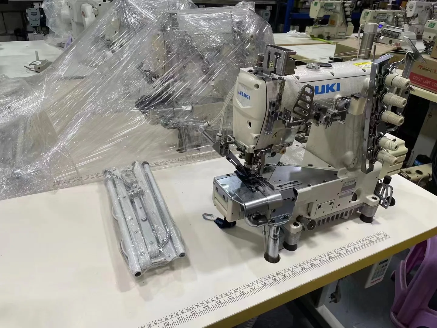 Wholesale price JUKI 7823 cylinder sewing machine flatlock  for cloth downswing