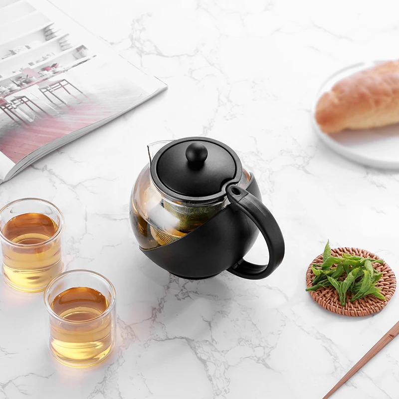 Hot Selling 2021 Transparent High Borosilicate Heat Resistant Glass Tea Infuser Plastic Case With the handle Glass Tea pot