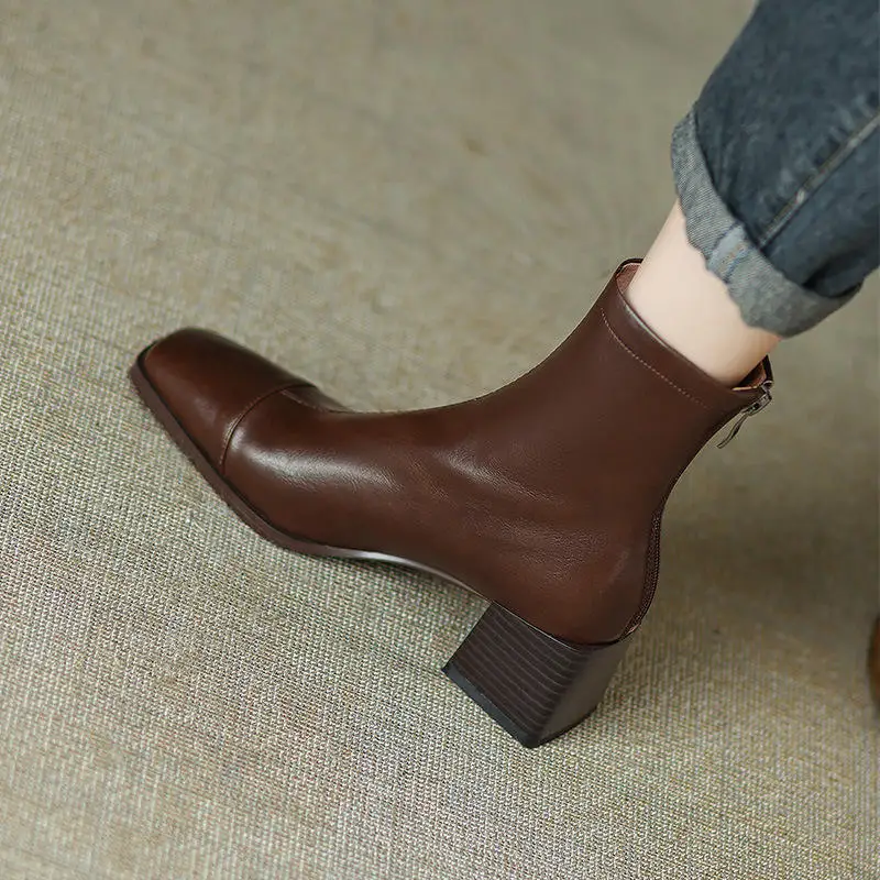 Wholesale Hot Sale High Quality Fashion Winter Low Heel Platform Ankle Boots Women