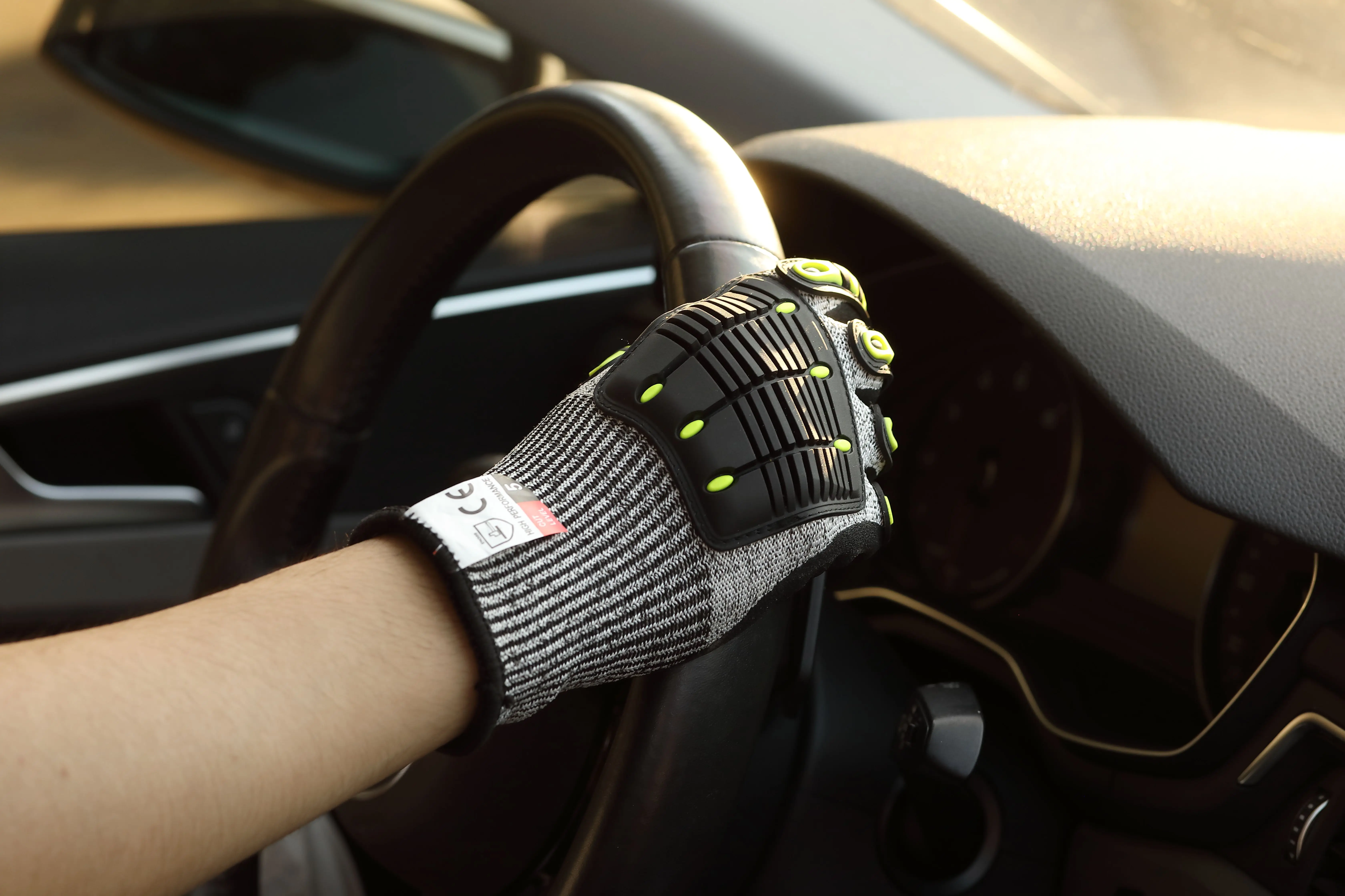 JILI High Performance A9 Cut-Resistant Blue Gloves CE 4X44FP Certified Ideal for Mechanic Work and Industrial Applications