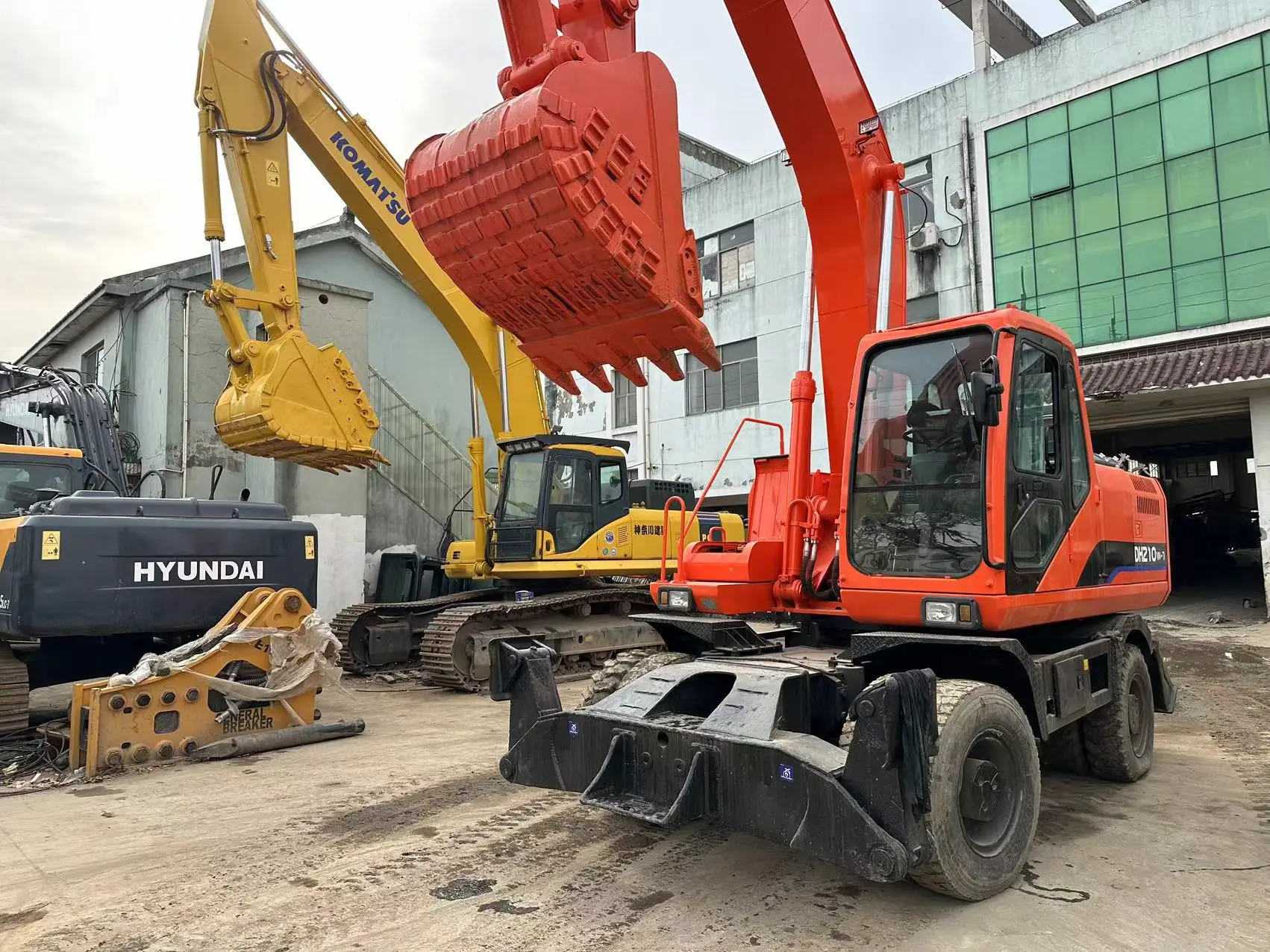 21 тонный использованный DOOSAN DH210W-7 DH215-7 DH215-9 колесный экскаватор с передовыми интеллектуальными технологиями управления