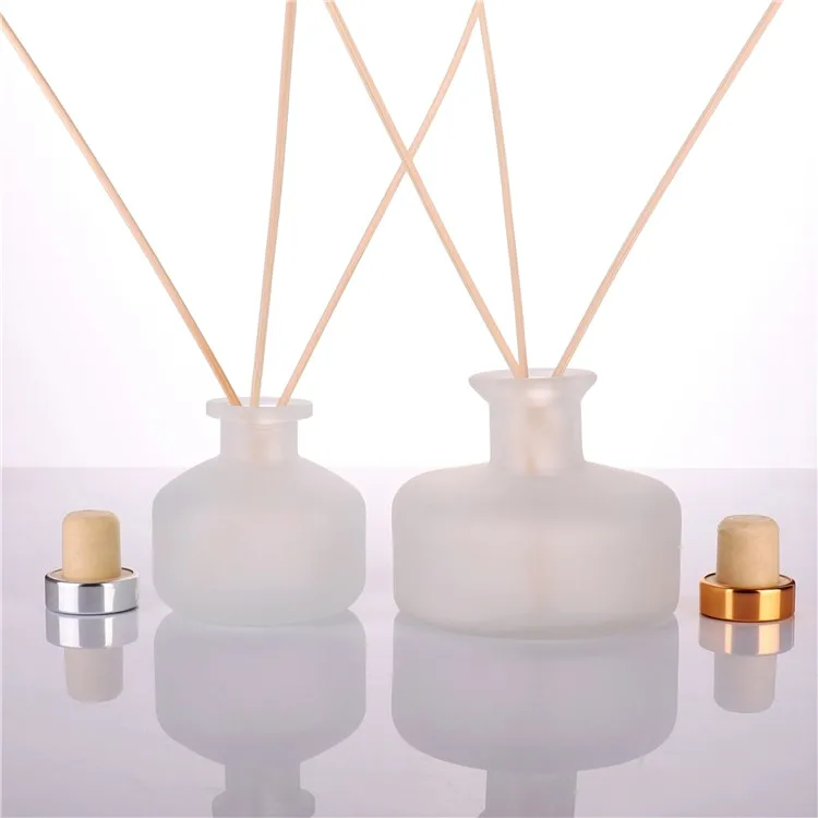 OEM wholesale 90ml frosted home decoration fragrance reed diffuser glass bottles