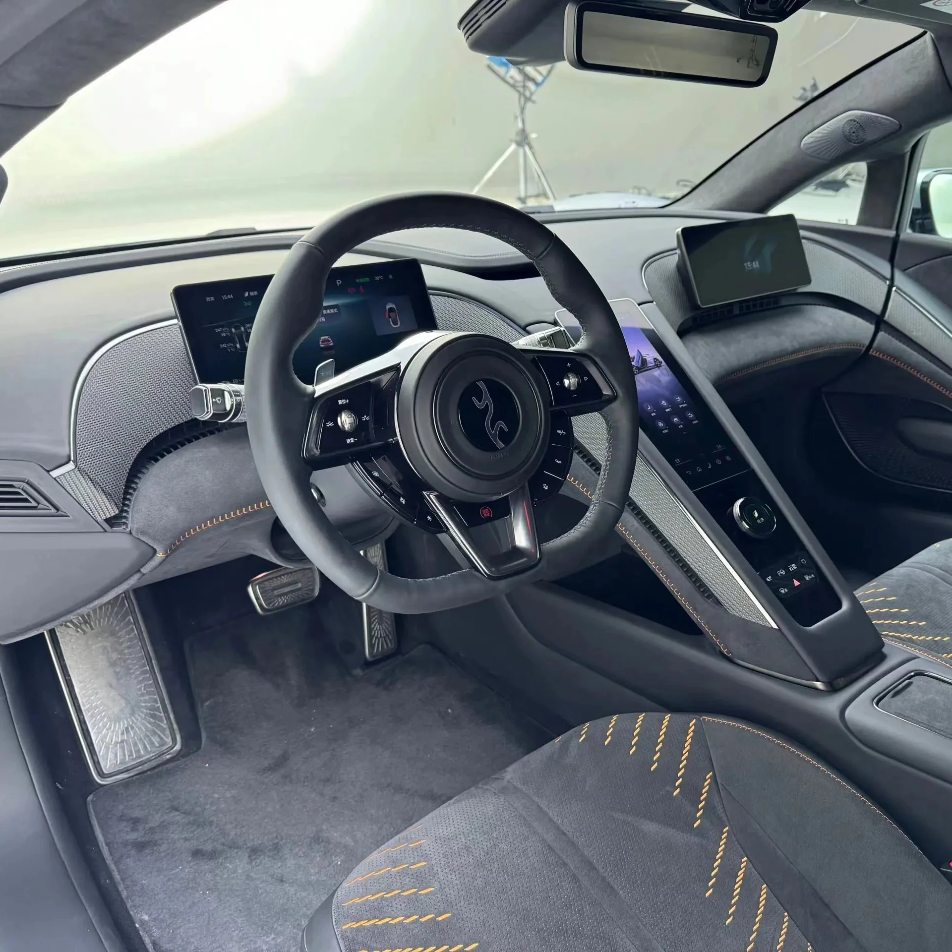 Deposit 2024 byd yangwang u9 sports ev car luxury supercar pure electric sedan 4wd super car new energy vehicles byd yangwang u9