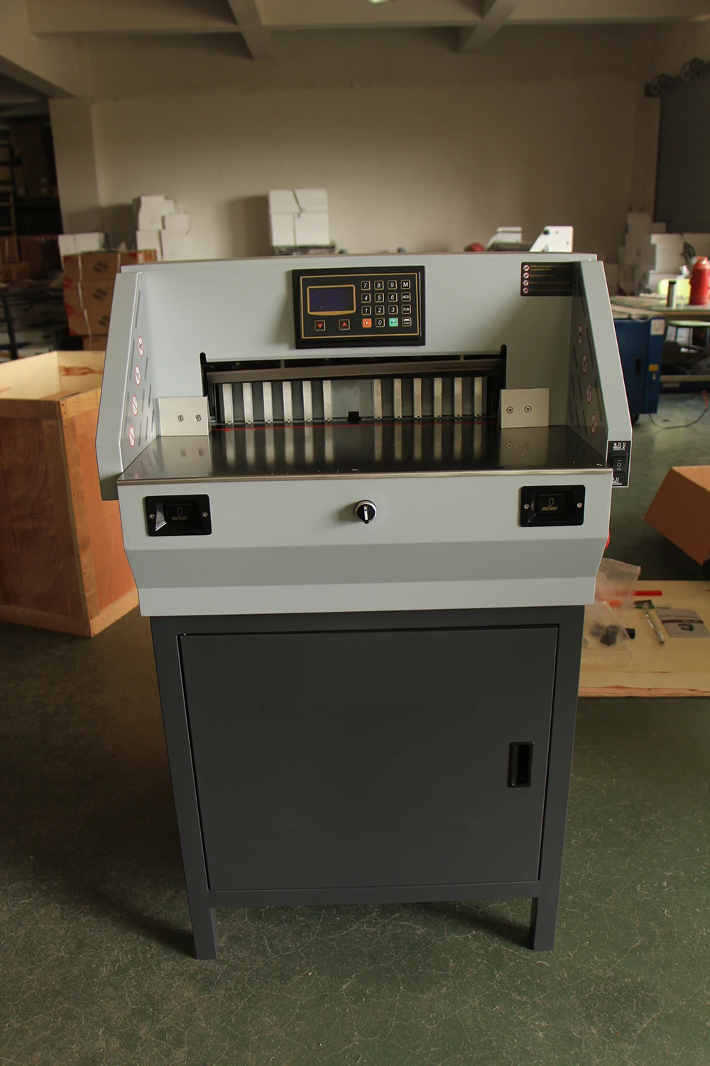 High Quality E490R Industrial Machine Large Format Electric Guillotine Paper Cutter with Good Price