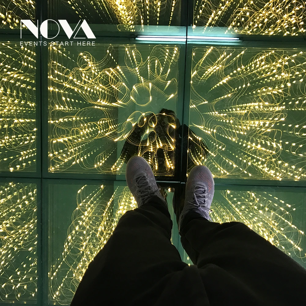 High quality trend products infinite 3d shinning effect spark mirror stage for wedding t show bar club