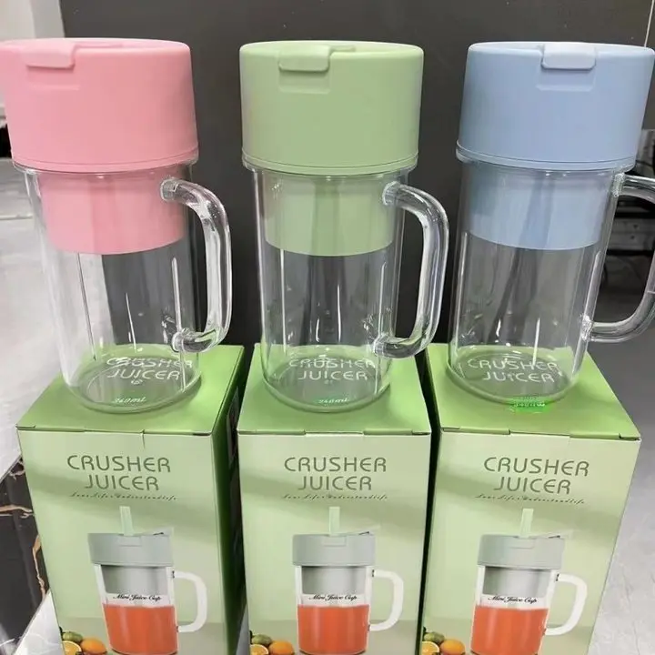 New 420ml outdoor portable small straw juicer cup six-blade knife USB mini electric juicer with handle