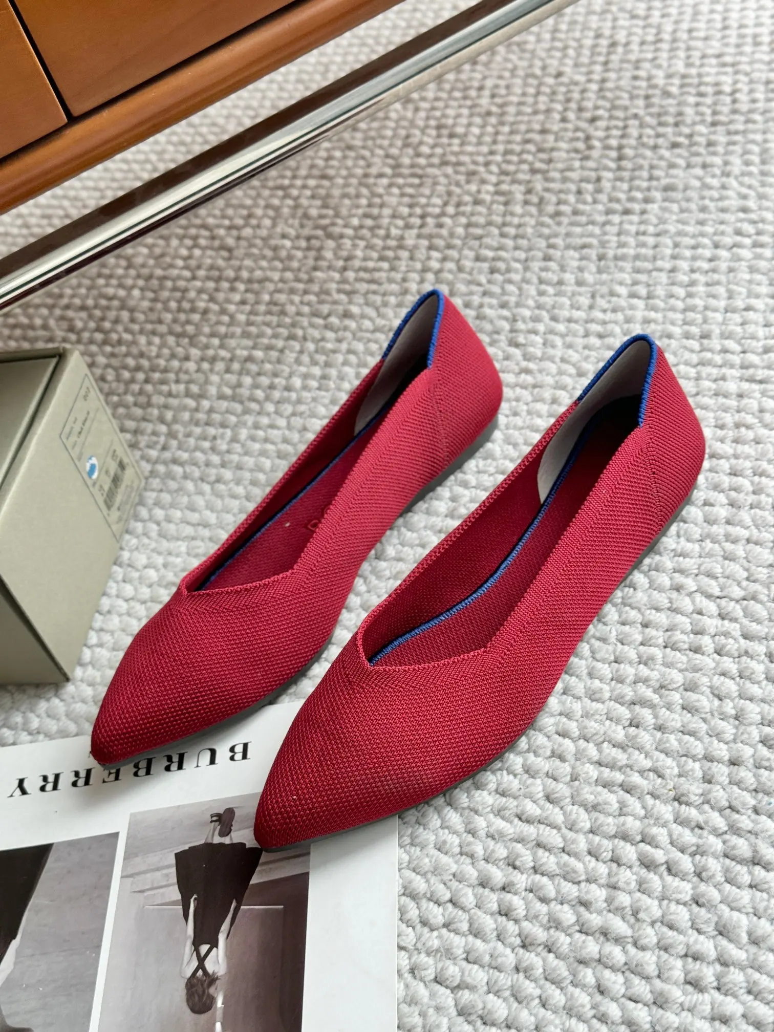 High Quality Cheap  Elegant Royal Red Pointed Flat Shoes Offering Vibrant Color With Superior Comfort