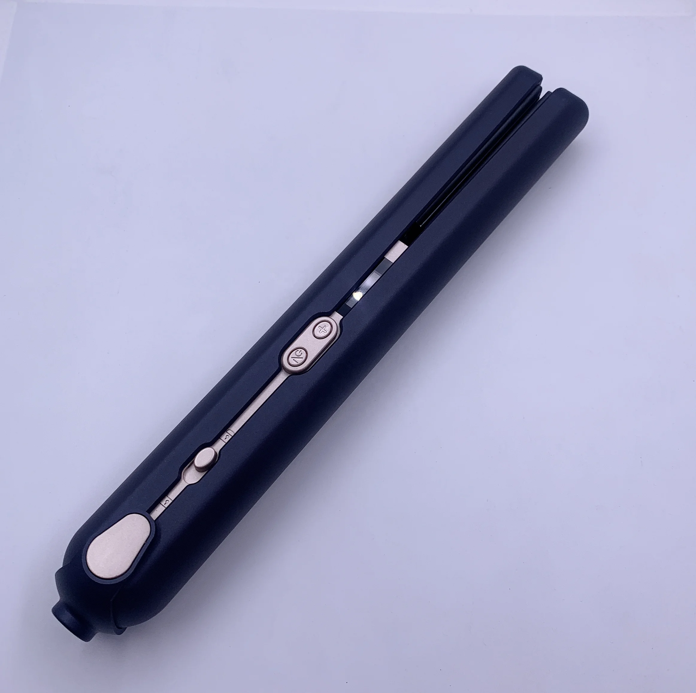 New Style Cordless USB Rechargeable Hair Straightener Pro Mini Wireless Curling Iron