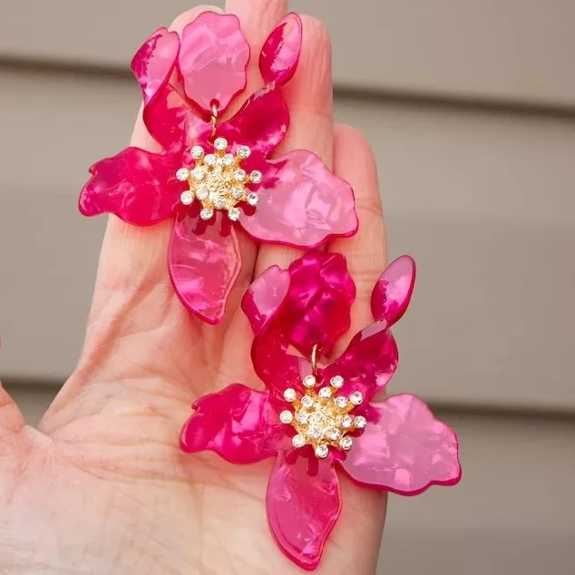 Серьги с золотым цветком