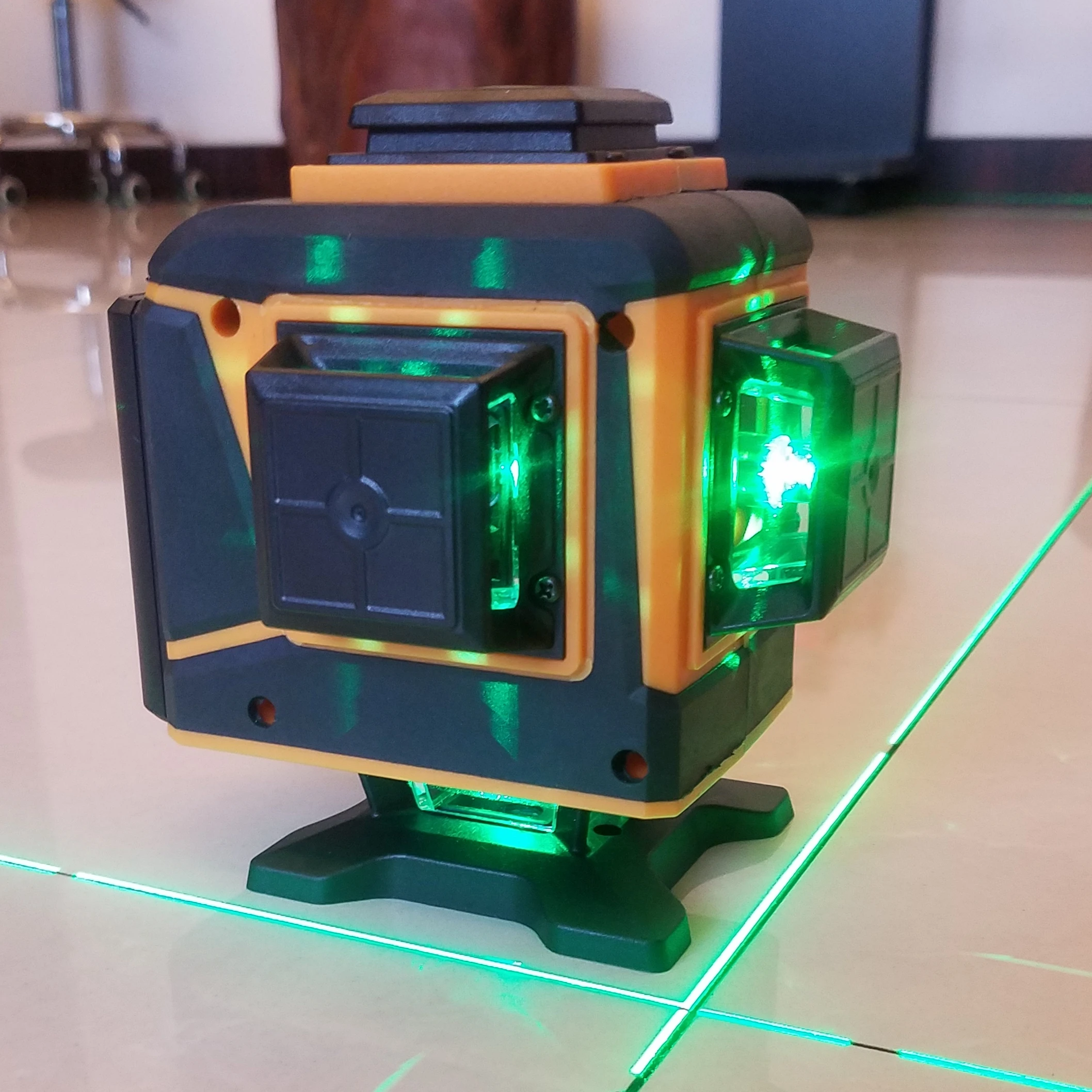 3D 12line laser level