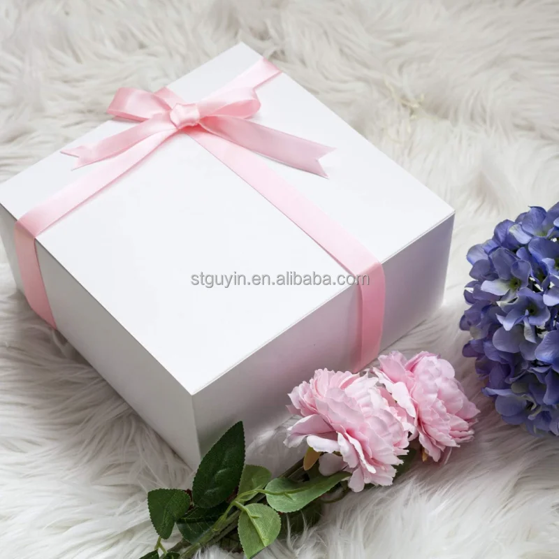 Custom Logo Luxury Paperboard Box Matte Cream Gift With Ribbon 6x6x2 Inch Box For Clothes/Shoes