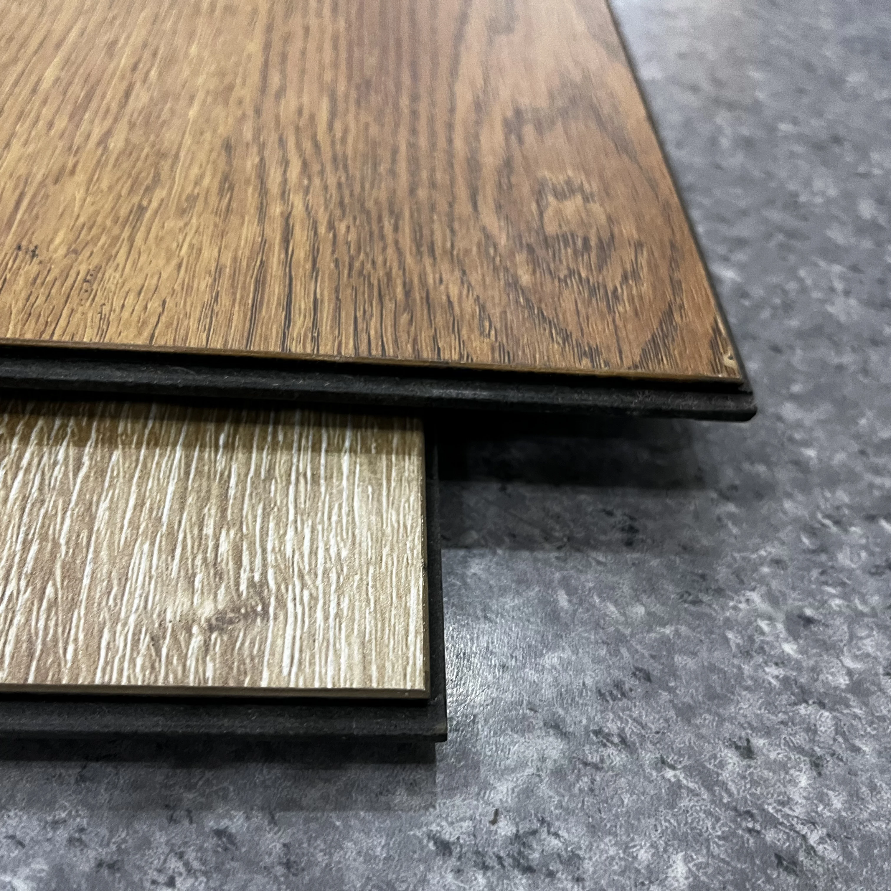 Black Core Waterproof Laminate Flooring Eco-Friendly ENF Grade 72h Thickness Swelling 5% Bathroom Waterproof Laminate Flooring