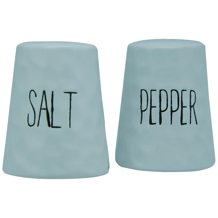 Simple Design Farmhouse Ceramic herbs & spice tools  Cute Salt and Pepper Dispenser Salt Pepper Shaker Set for Home Kitchen