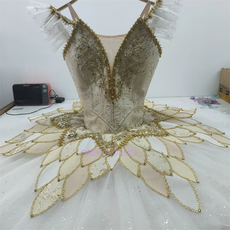 High Quality Unique Design Custom Size 12 Layers Performance Wear Adult Girls beige Professional Ballet Tutus
