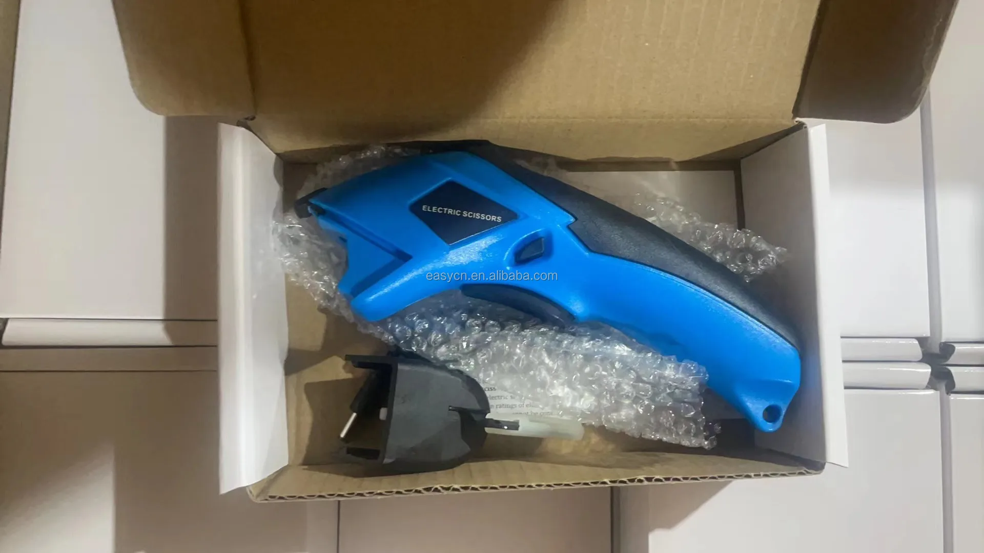 Hot Sale Electric Cutting Scissors Cloth Leather Carpet Fabric Handheld Electric Scissors for Fabric Cutting