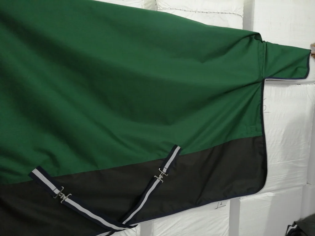 High Quality 600 Denier Horse Rug Waterproof Turnout Rug with Durable Cotton Fill Canvas Shell Long Lasting Winter Horse Outfit