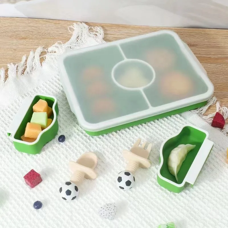 Accept Low MOQ Customized Logo Cartoon Silicon Kids Food Plate Creative Football Themed Silicone Kids Feeding Plate