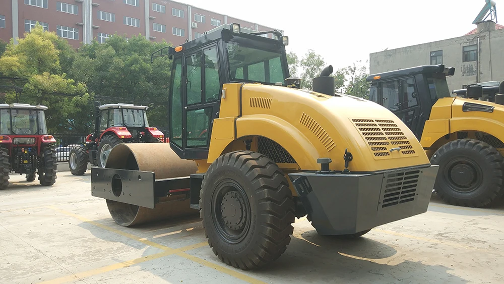 China Top Manufacturer lutong Trash Road Roller LT212 Compactor For Sale
