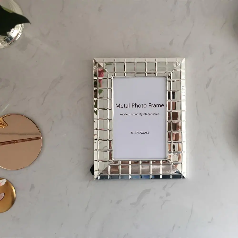 8X10 Factory directly customizes high quality metal photo frame size and card paper for memorial and home decoration