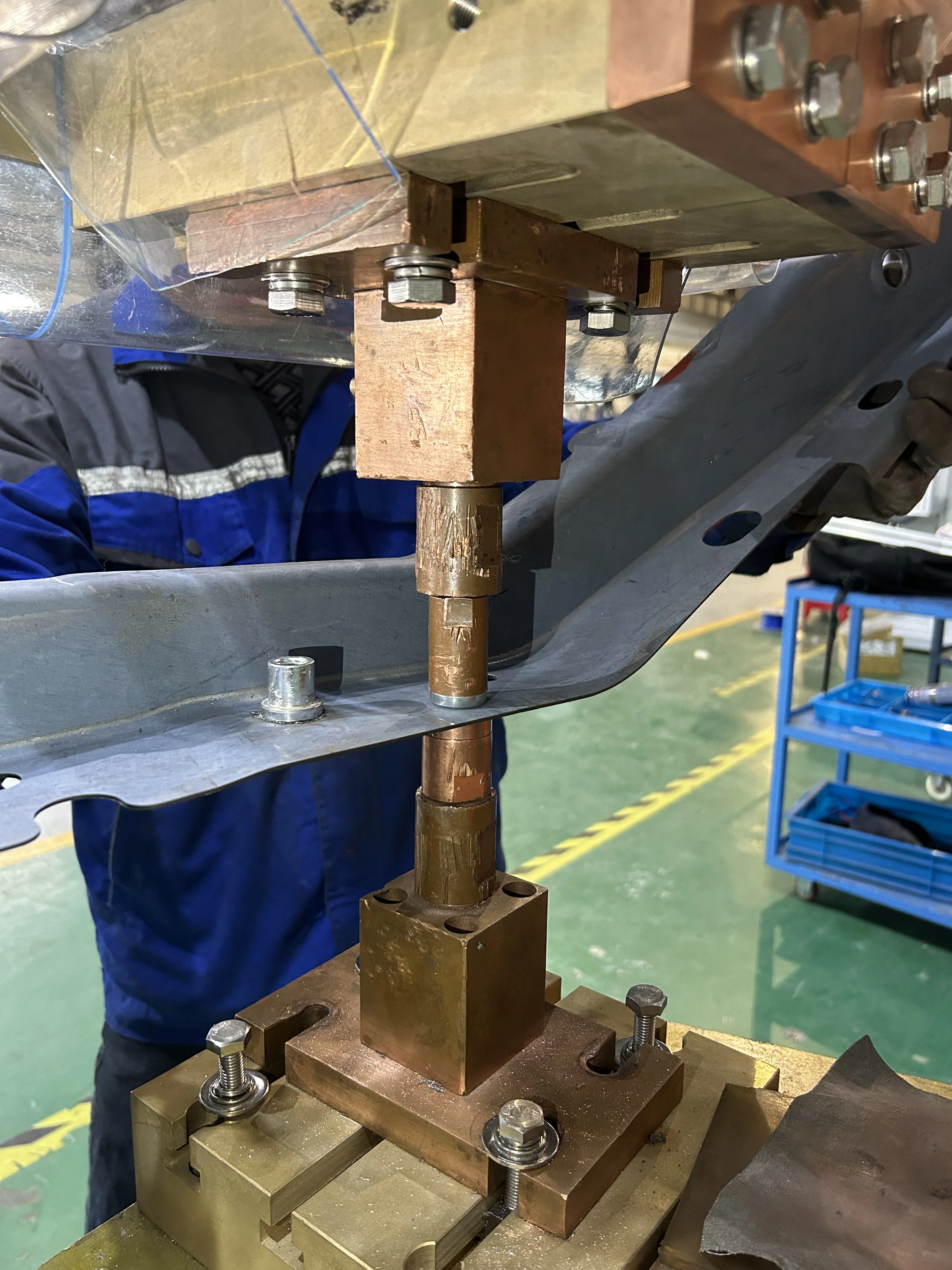 Agera High Power Automatic Long Service Life Resistance Capacitor Discharge 60kva Spot Welder