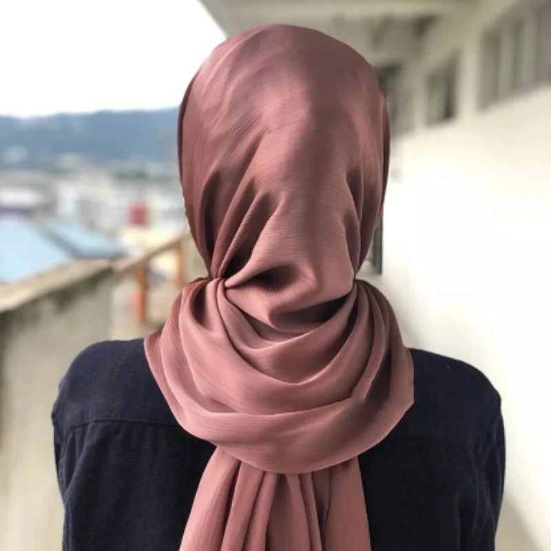 2022 New Arrival Women Dubai Shawls Plain satin Crinkle muslim Hijabs scarf Malaysia Girl Headscarf QK209