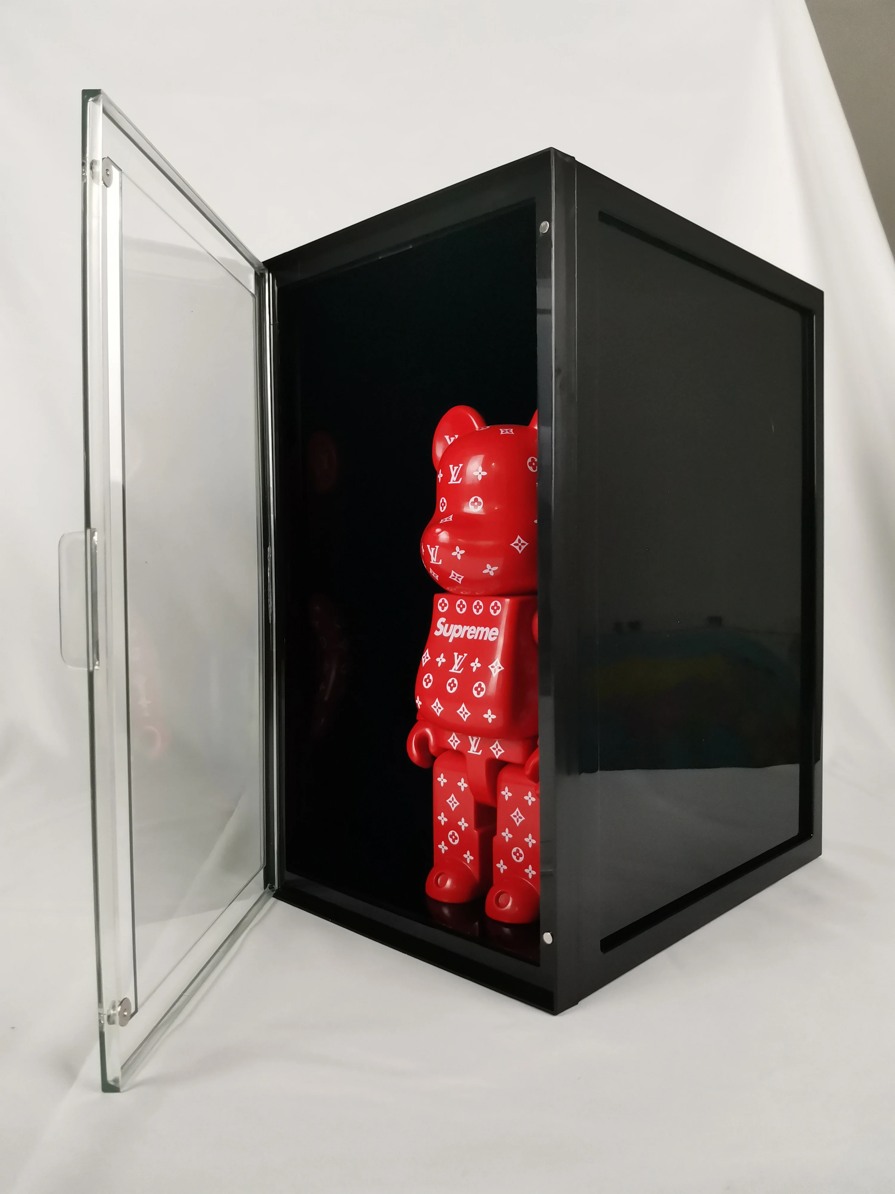 
Factory Customized LED Light Shop Show Clear Box PVC Figure Display Cabinet Toy LED Display Case 