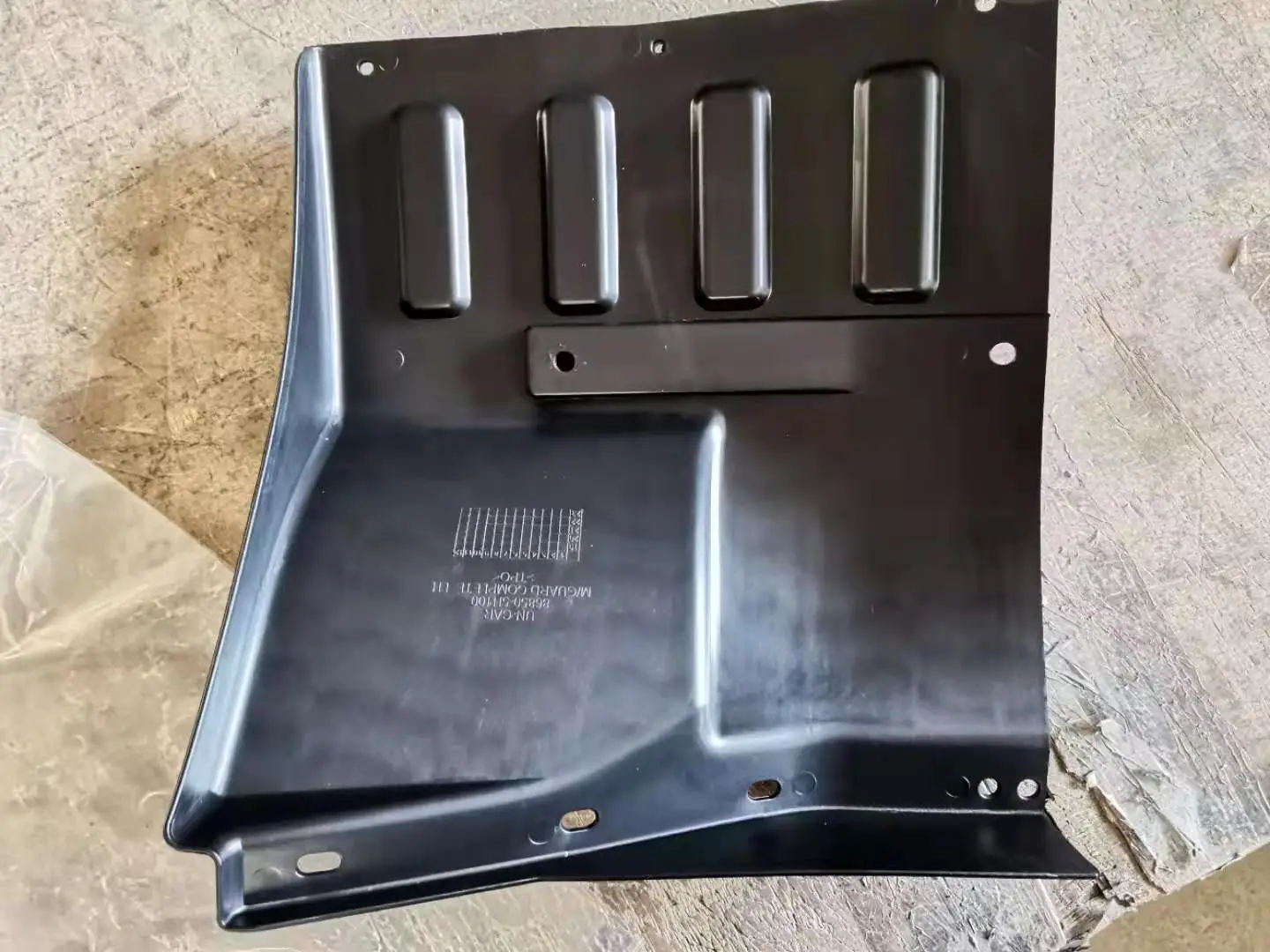 OEM 86811-5H100 For HYUNDAI HD65 MUD GUARD