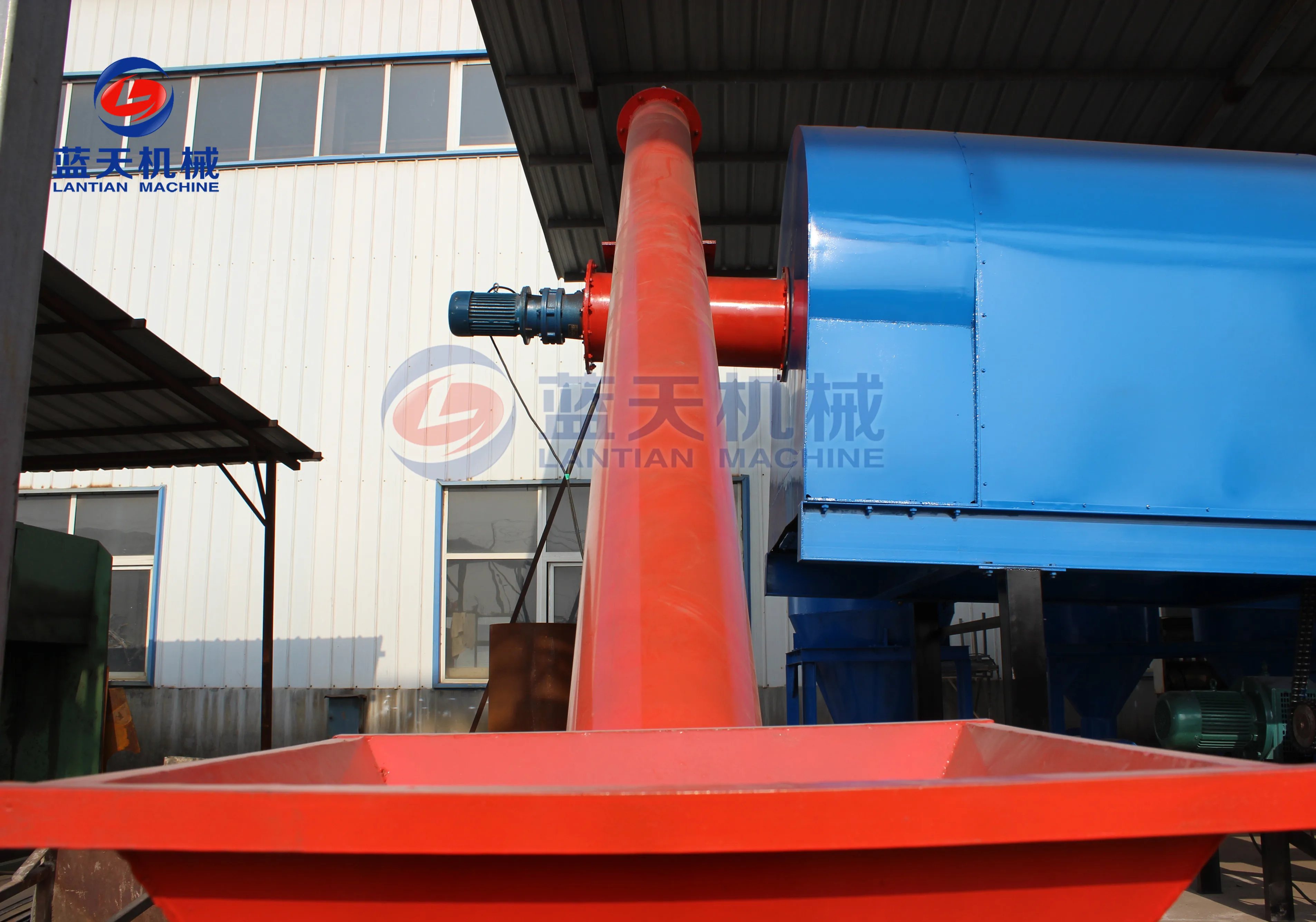 Energy saving smoke recycling use carbonized rice furnace husks chacoal making machine