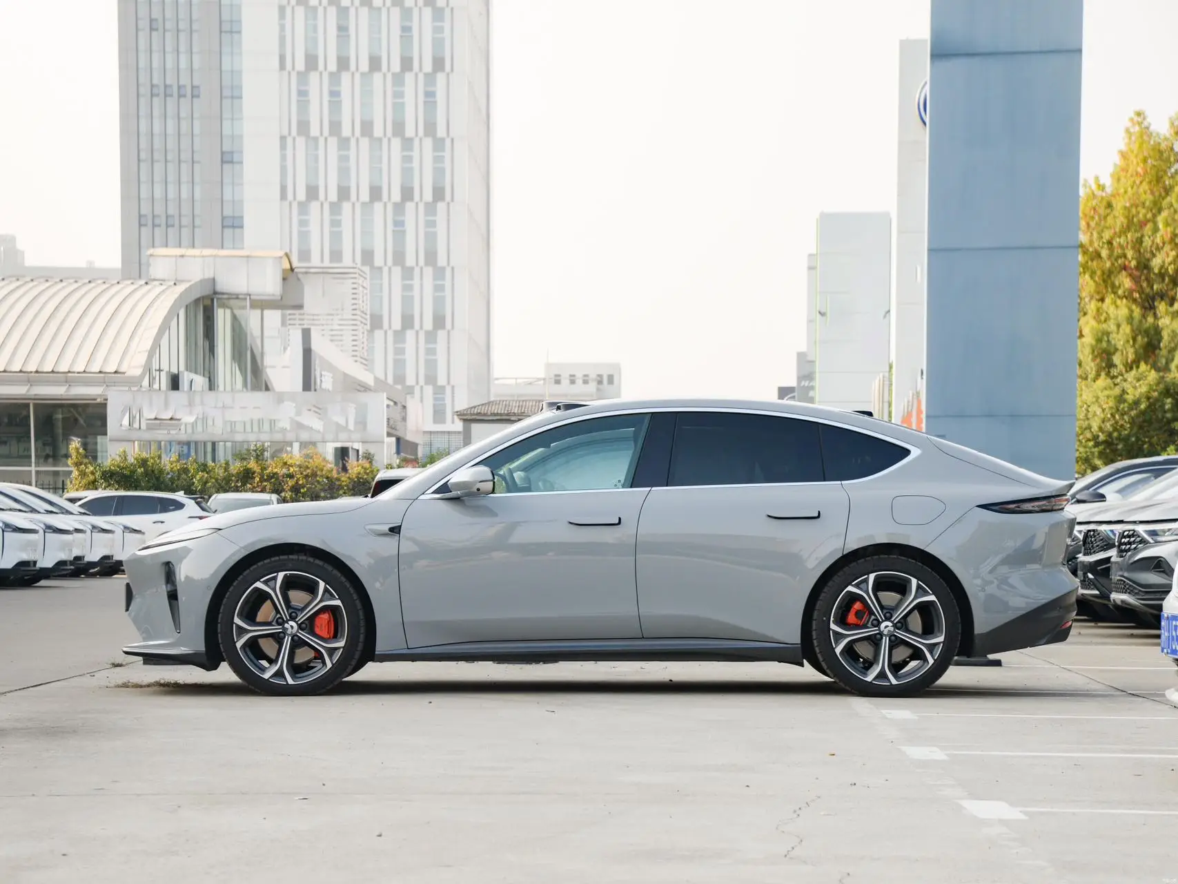 NIO Электрический автомобильный Новый энергетический автомобиль ET5 ES6 ES8 2024 дальнего действия электромобиль 5 мест евв спортивный седан
