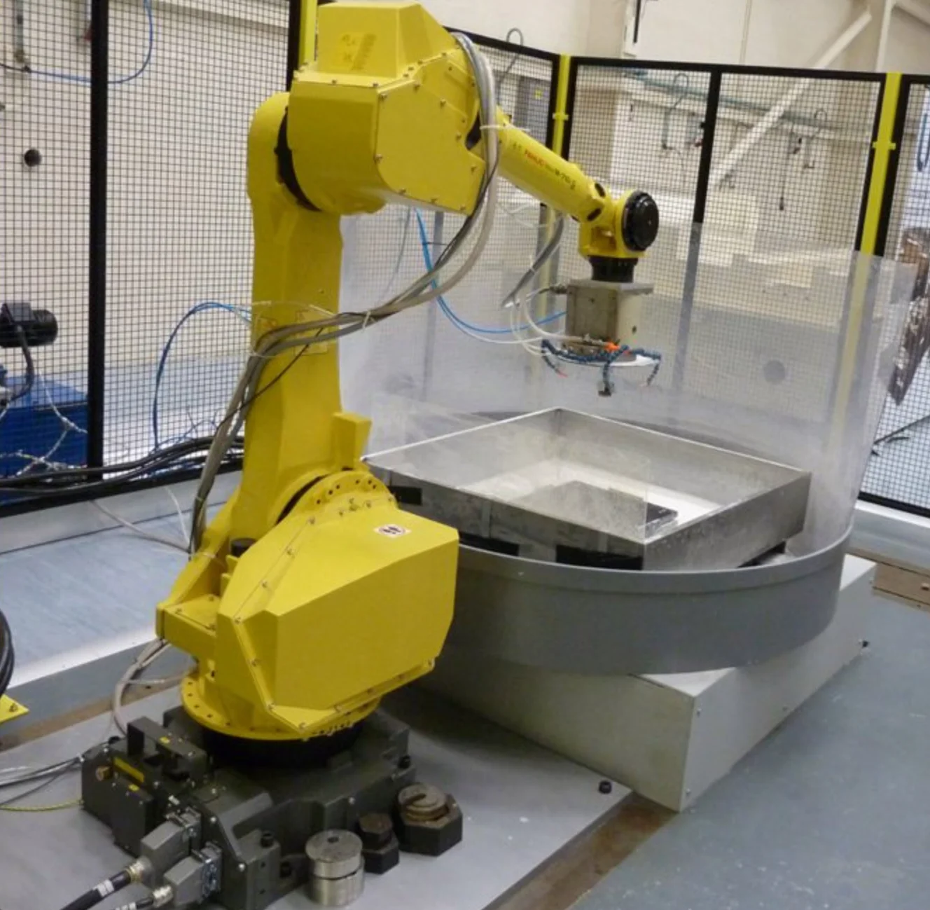 Небольшой Интеллектуальный сварочный робот FANUC LR Mate 200ID с сварочным аппаратом AOTI/сварочный аппарат KRII 200 CO2/MiG/MAG сварочная труба из нержавеющей стали
