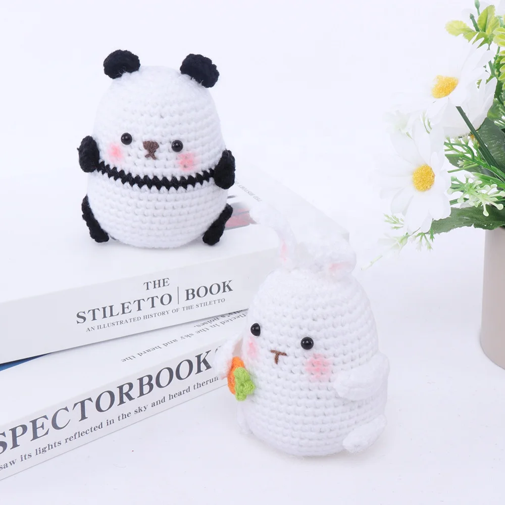 Knitting knitting hand crochet action figures Hand-crocheted panda rabbit doll ornaments