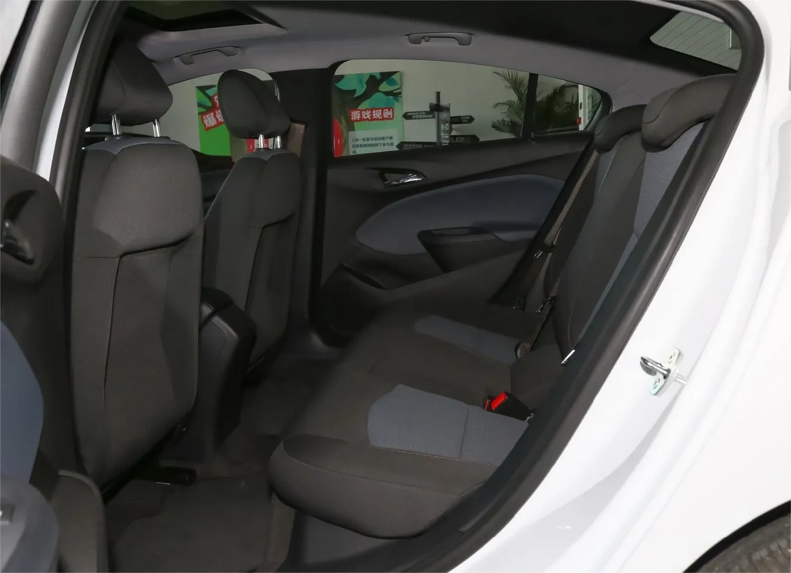 Chevro-Let Cruze Car Sedan Automatic Gasoline Sedan Chinese Used Car in Stock