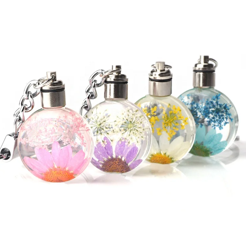 
Qiyue 30mm LED Real Sunflower Crystal Glass Preserved Dried Flower Keychain For Promotion 