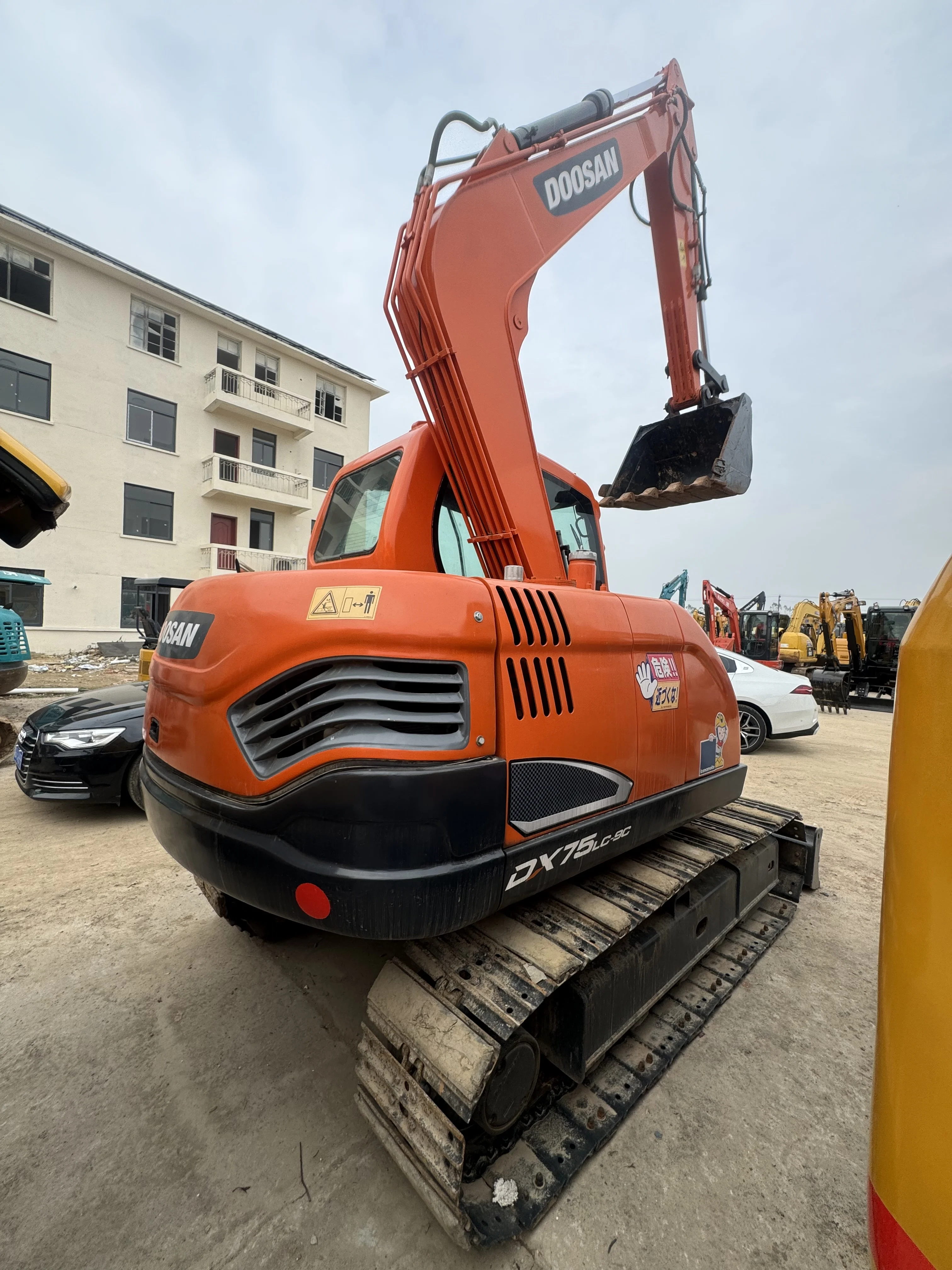 Лидер продаж подерженный гидравлический экскаватор Doosan Dx75 небольшой 7 5 т Южная Корея DX75 мини-экскаватор для продажи по низкой цене