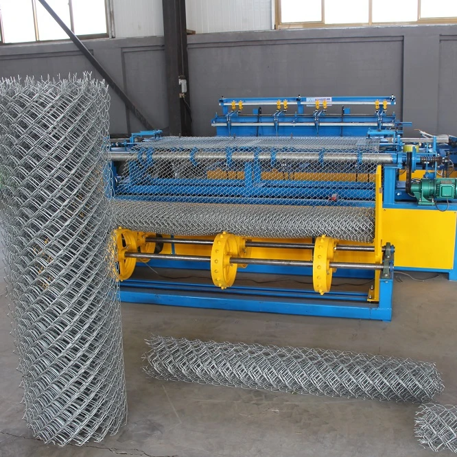 Automatic chain link fence diamond metal mesh making machine wire fence machine for sale