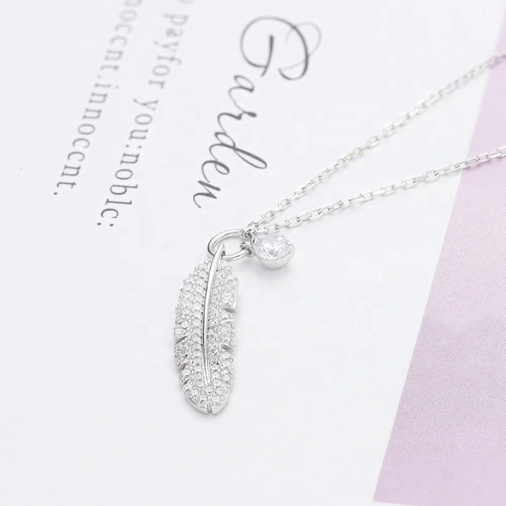 
2019 Latest Design Leaflike Strip Pendant Combination Zircon silver Necklace 