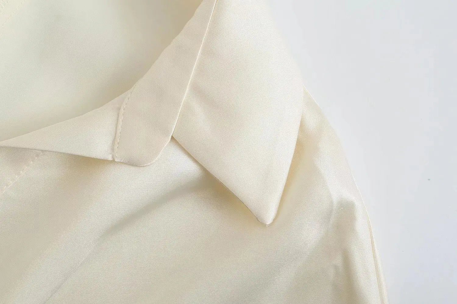 2022 New Early spring European and American fashion versatile satin shirt-style dress