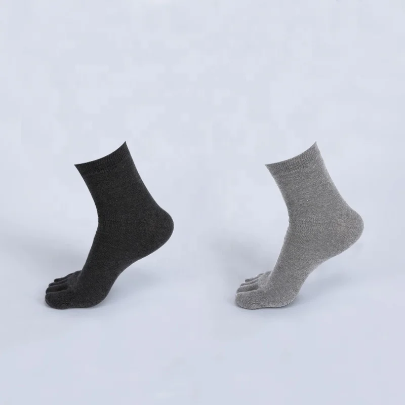 Comfortable silver anti-microbial deodorant cotton toes socks for men