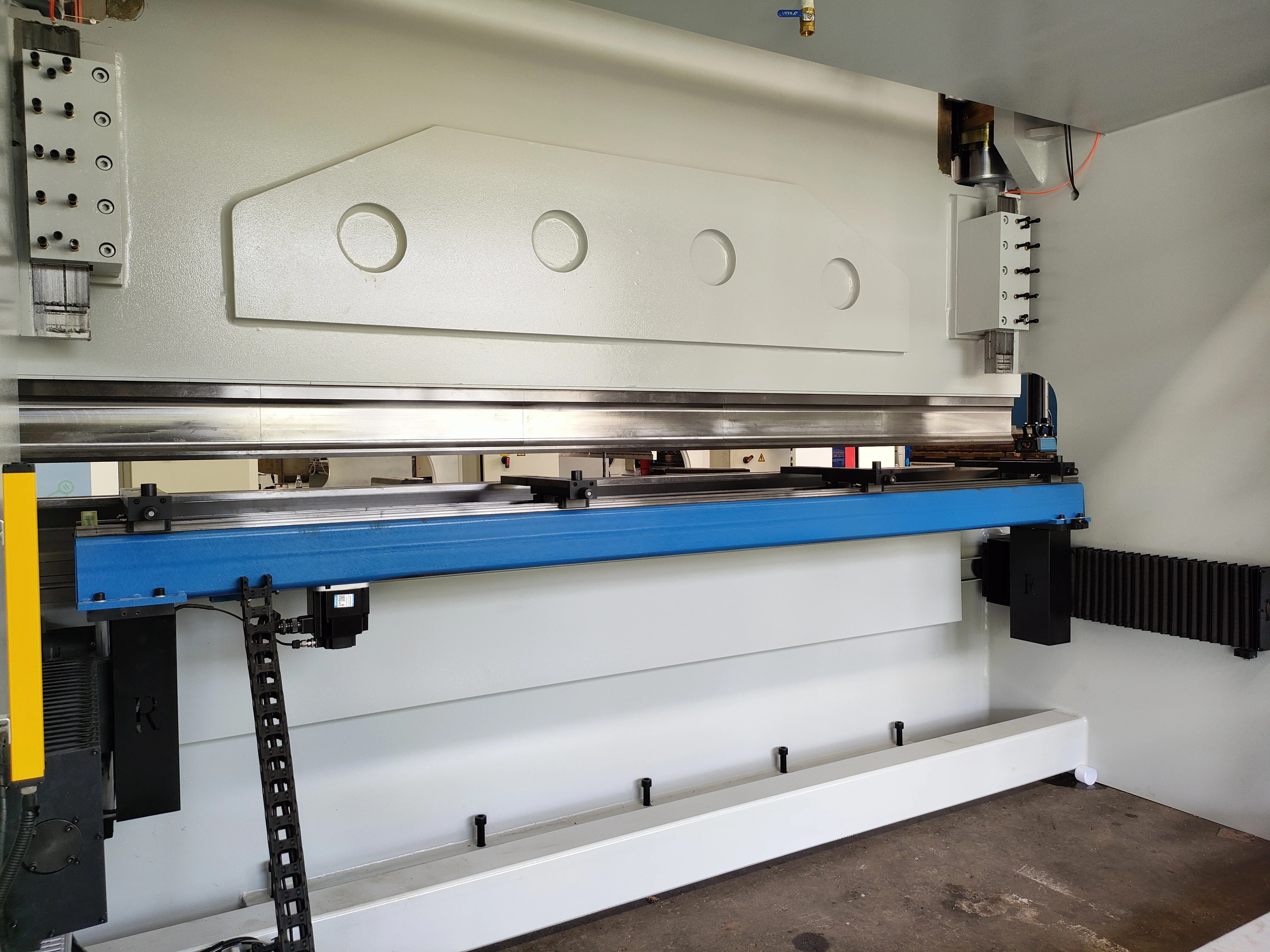 Hydraulic plate bending Machine sheet bending CNC hydraulic plate bending machine for sheet metal buy cheap