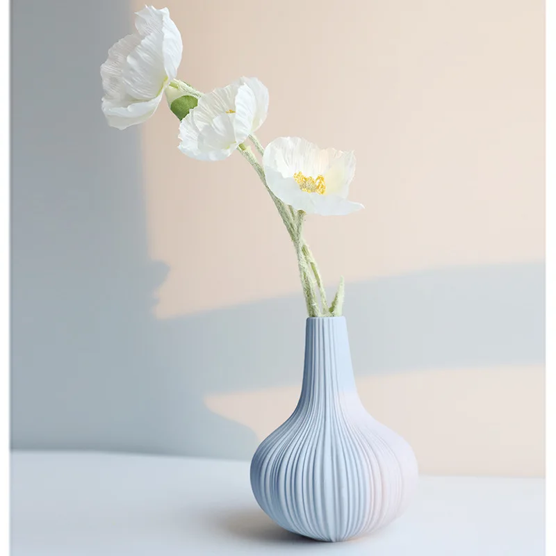 Mini Ceramic Vase for Modern Dining Table Small Simple Nordic Design with Dried Flowers and Aromatherapy Arrangement