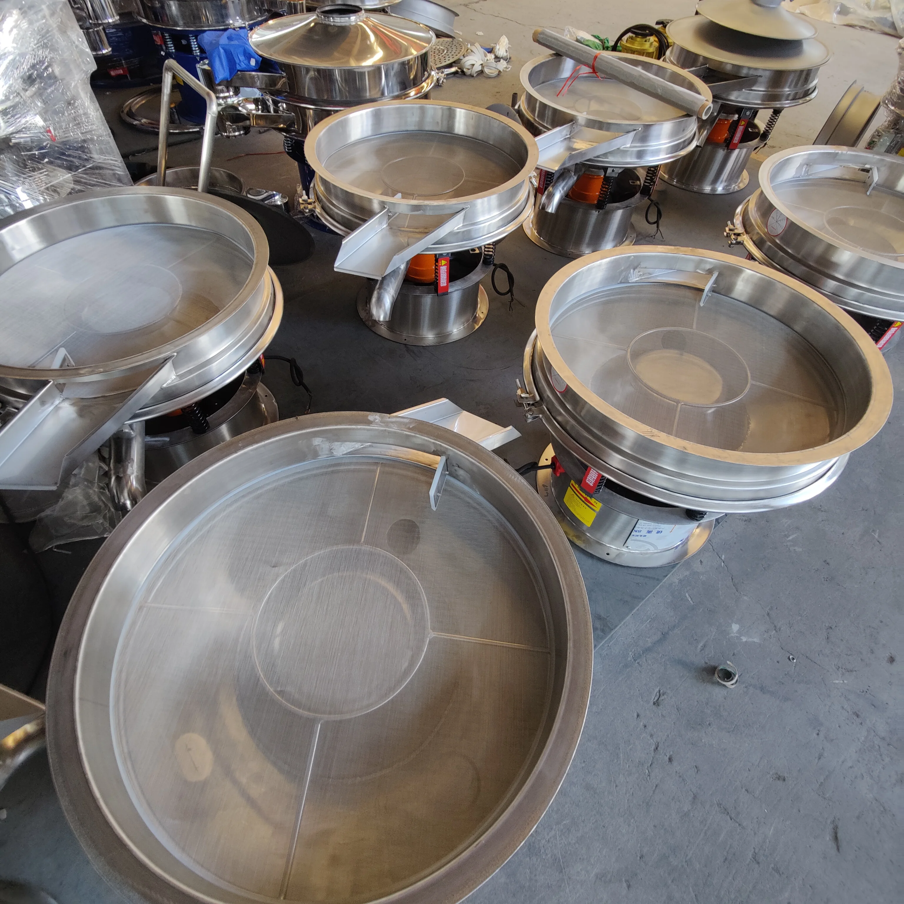 mobile powder sugar gold sand round vibrating screen  2yk1548