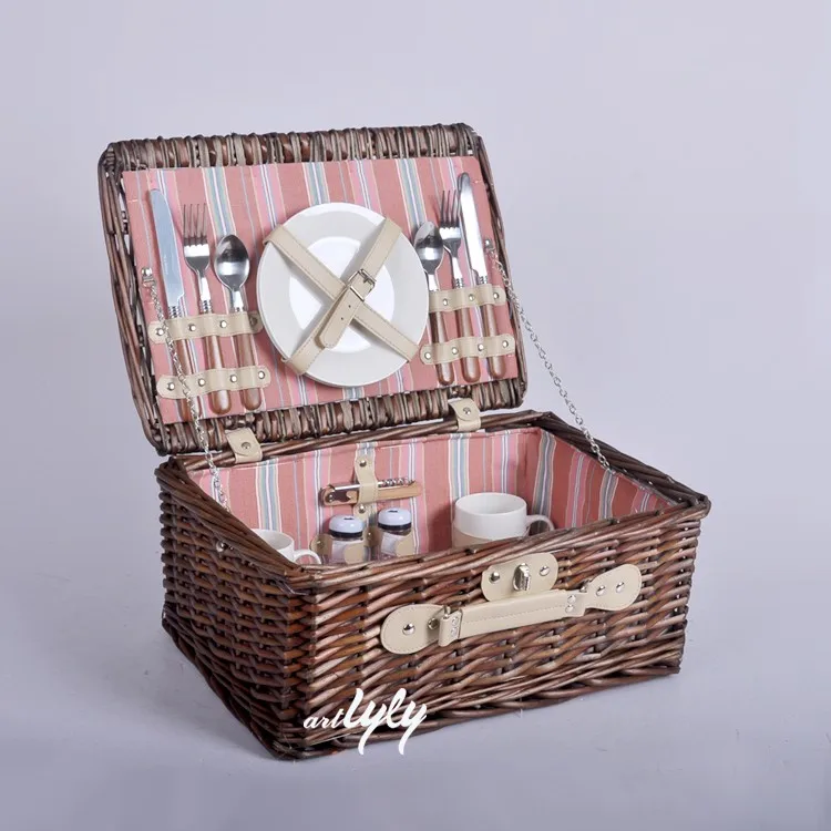 Корзина из плетеной водоросли