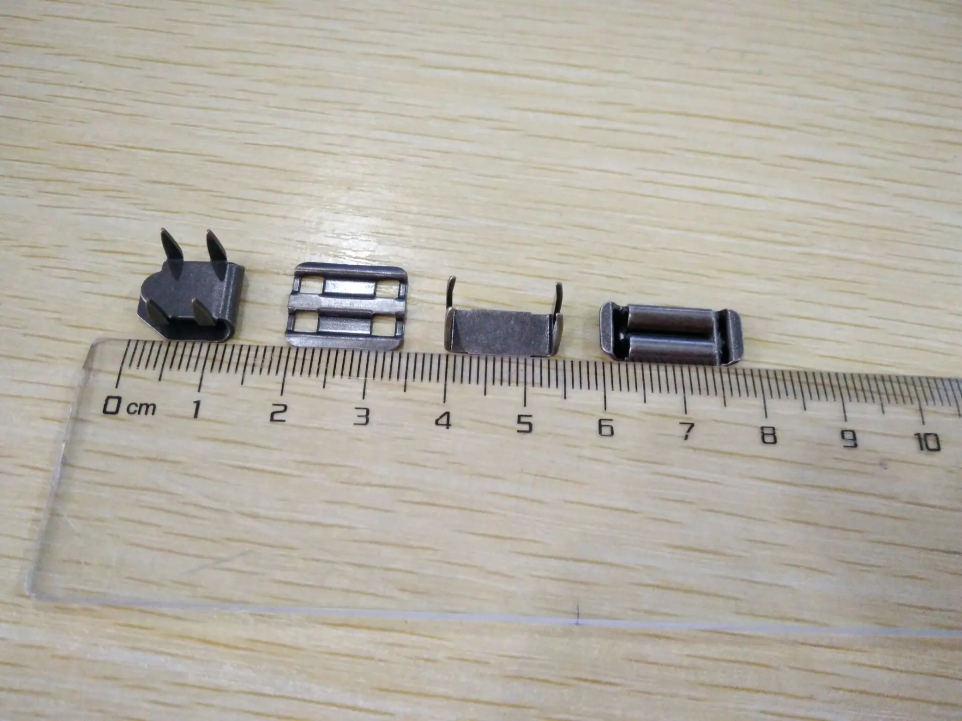 metal hook and bar closure