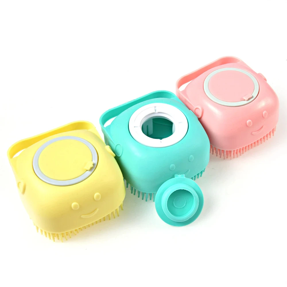 2 in 1 Soft Silicone Pet Soap Dispensing Bath Soft Silicone Pet Grooming Pet Bath Massage Brush