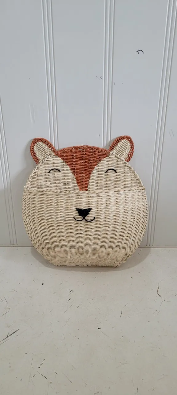 handwoven wricker fox face wall hanging for flower plants wholesale price for export Vietnam manufacturer OEM custom
