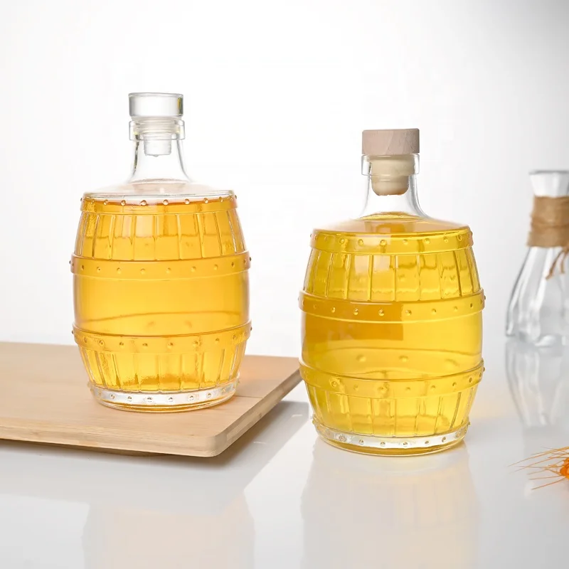 New Design Vodka Bottle Wine Packaging 500ml Glass Barrel Wine Glass Bottle with Cork