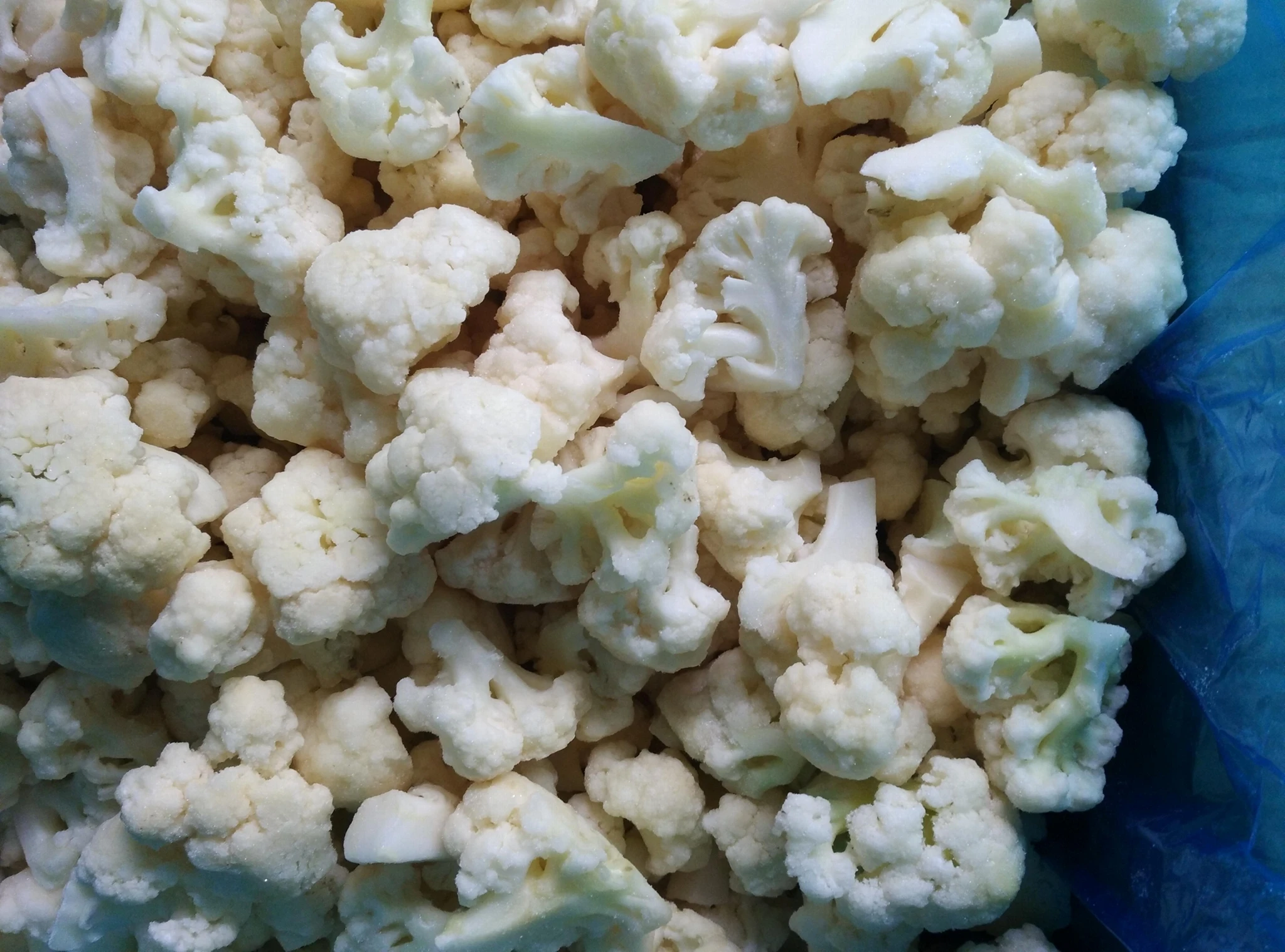 Organic IQF Blanched Cauliflower Floret GMO-Free Frozen Vegetable with Cut Leaf Halal BRC KOSHER Certified Hot Sell Fruit Cut