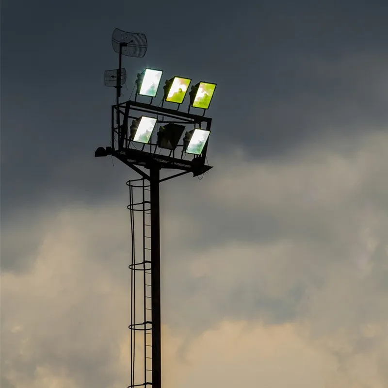 China wholesale modern 10m 11m 12m single arm road floodlight Pole for outside